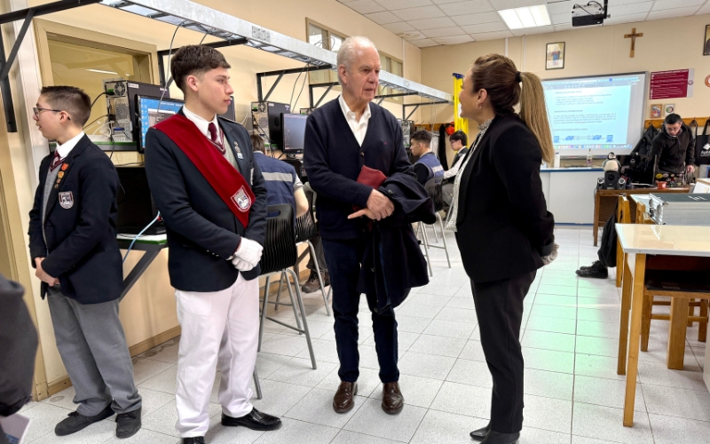 Fundación Irarrázaval visitó nuestro Instituto